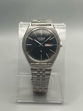 Citizen Quartz Day-Date Black Dial Vintage Stainless Steel Watch